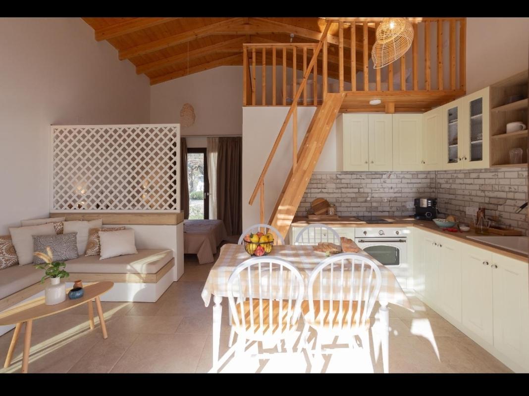 Villa Di Vino Apolpaina ภายนอก รูปภาพ
